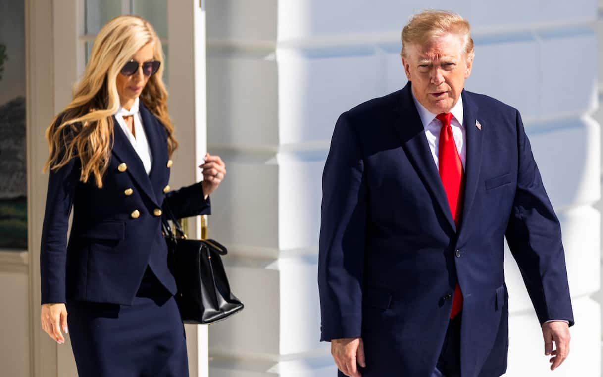 Nyt, Trump licenzia la portavoce della Casa Bianca Katie Zacharia