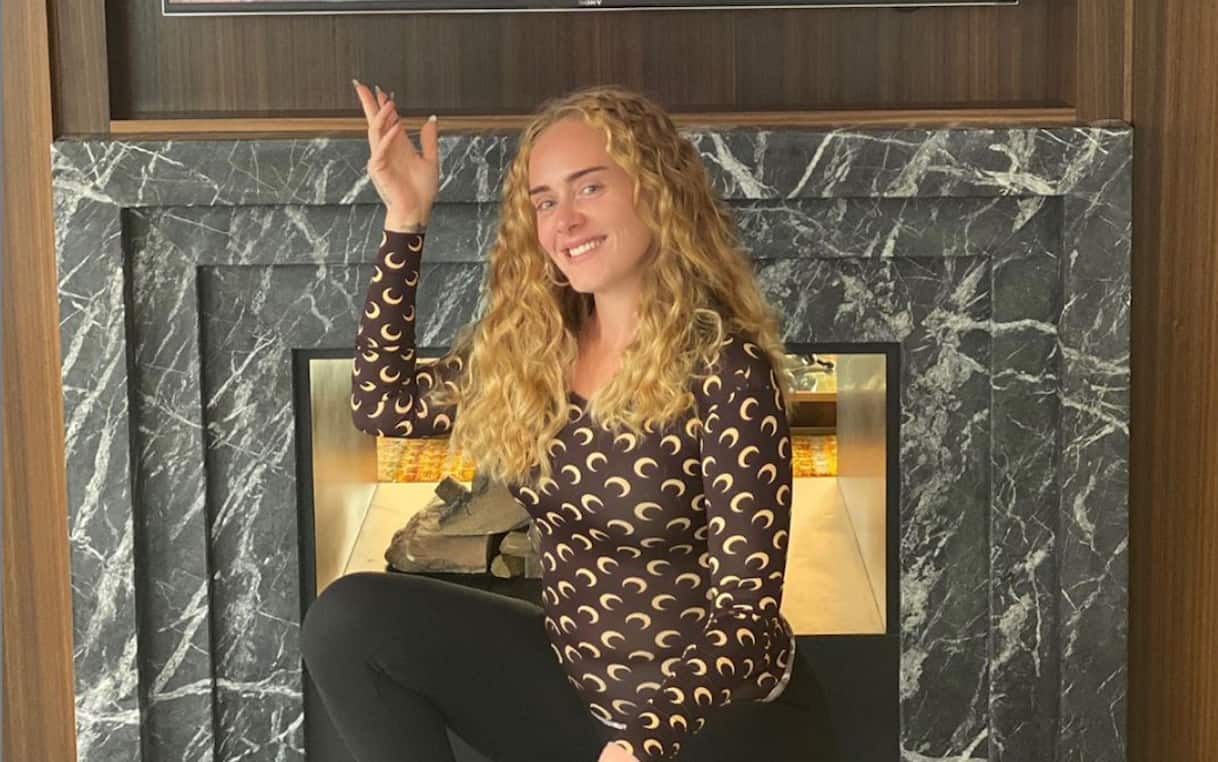 Adele annuncia la data del suo ritorno sulle scene