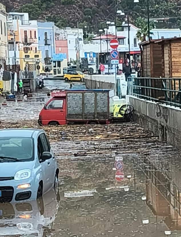 maltempo a lipari