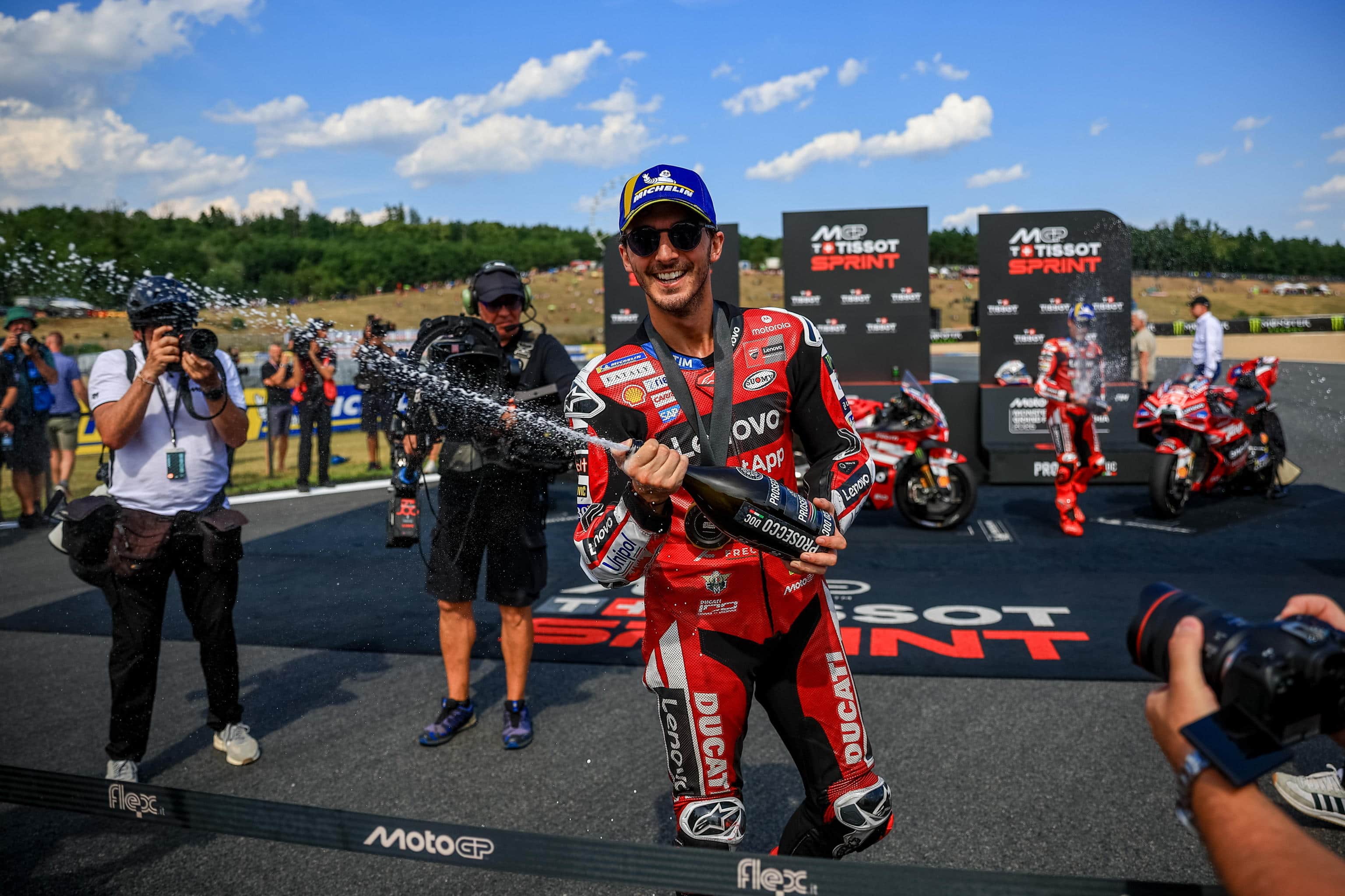 epa13051797 Italian MotoGP rider Francesco Bagnaia of Ducati Lenovo Team celebrates after winning the Sprint race at the Motorcycling Grand Prix of the Czech Republic at Masaryk circuit in Brno, Czech Republic, 20 June 2026.  EPA/MARTIN DIVISEK