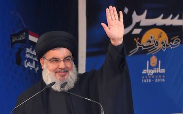 Lebanon's Shiite movement Hezbollah's leader Hassan Nasrallah addresses a crowd during commemorations for Ashura in a southern Beirut suburb on October 12, 2016.
Hezbollah held a procession to mourn the seventh-century killing of the Prophet Mohammed's grandson.
 / AFP / PATRICK BAZ        (Photo credit should read PATRICK BAZ/AFP via Getty Images)
