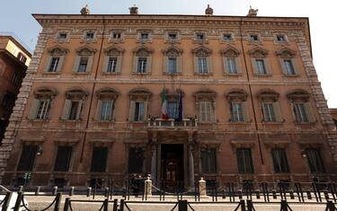SEDE DEL SENATO, IN CORSO RINASCIMENTO (ROMA - 2013-04-15, ANTONIA CESAREO) p.s. la foto e' utilizzabile nel rispetto del contesto in cui e' stata scattata, e senza intento diffamatorio del decoro delle persone rappresentate