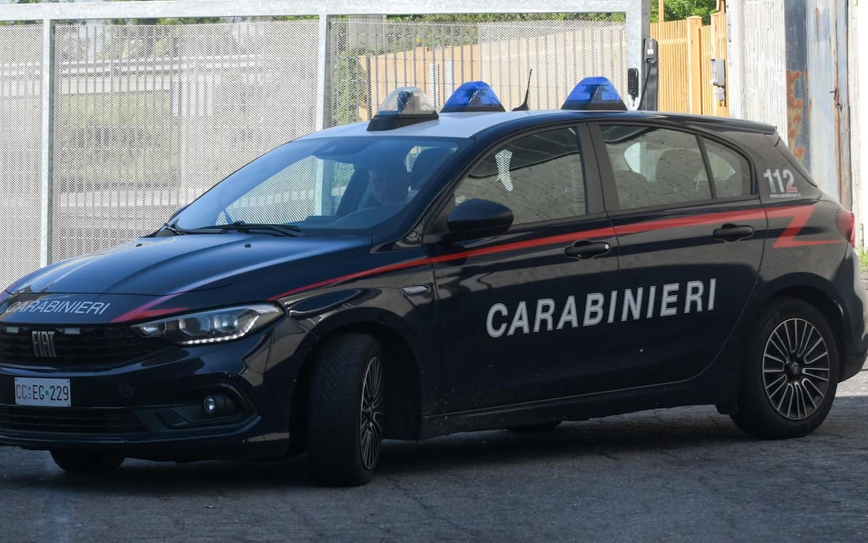 Cremona, si tuffa in un canale per salvare il suo cane: muore 54enne