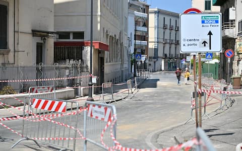 20260801 - CRONACA | NAPOLI  - POZZUOLI - Varie terremoto - 
ANSA/ FELICE DE MARTINO
