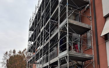 LAVORI DI RISTRUTTURAZIONE DELLE CASE POPOLARI ALER DEL COMUNE DI MILANO NEL QUARTIERE LORENTEGGIO