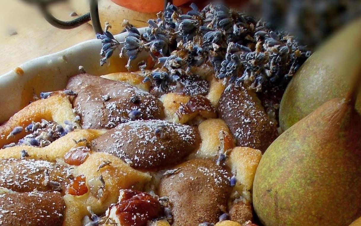 Torta pere e cioccolato, la ricetta facile e veloce | Sky TG24