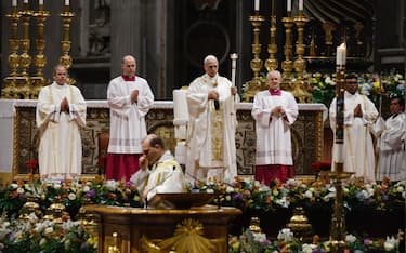 Pope Leo XIV during Holy Mass to Easter Vigil in the Holy Night of Easter at Saint Peter's Basilica in Vatican City, 04 April 2026. ANSA/FABIO FRUSTACI