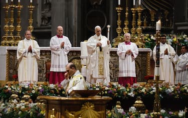 Pope Leo XIV during Holy Mass to Easter Vigil in the Holy Night of Easter at Saint Peter's Basilica in Vatican City, 04 April 2026. ANSA/FABIO FRUSTACI