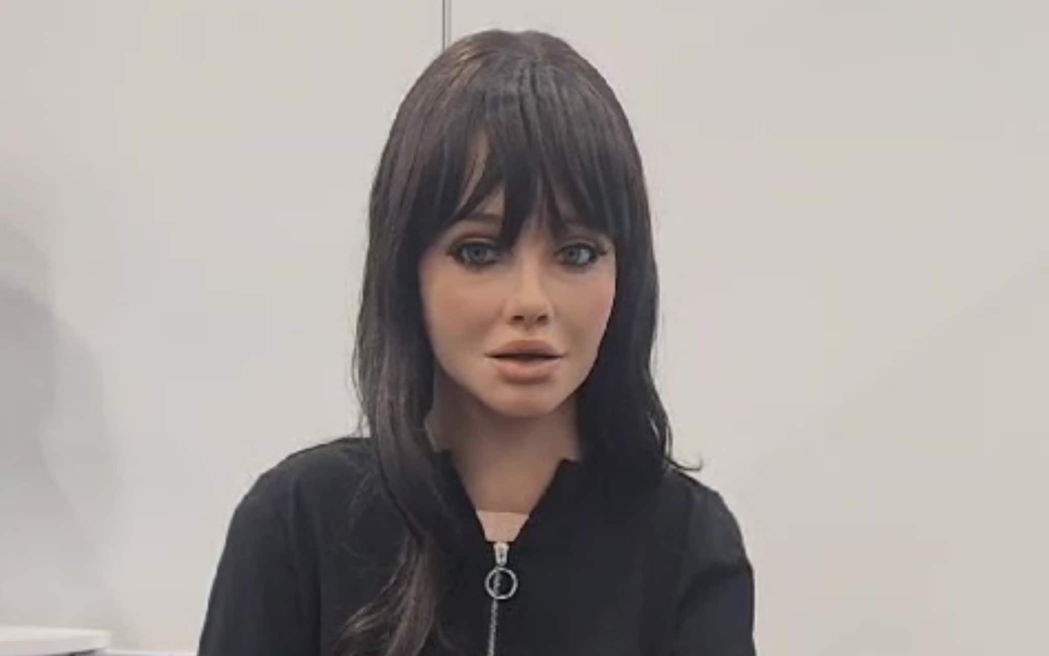 IPA52894727 - Story from Jam Press (Robot Companion)..Pictured: A video grab of Melody - a human-sized AI robot developed by Realbotix to be a companion for engagement, entertainment and human connection...Human-sized AI robot 'companion' called Melody ... who fits in suitcase ... unveiled..An innovative tech company has just unveiled a new, human-sized AI ...companion... that fits in a suitcase...Melody, as she is known, boasts several impressive features, including the ability to maintain eye contact and what have been described as realistic movements...She also has body components that are replaceable, which might be handy depending on what you are planning to use her for...The price of the robots varies from 0,000 (..8,090.80) for a robotic bust to 75,000 (..141,589) for a full-bodied robot...A spokesperson for Realbotix confirmed to http://NeedToKnow.co.uk  that a model like Melody would retail for around 50,000 (..122,027)...Unveiled at the 2025 Consumer Electronics Show in Las Vegas on 7 Janu