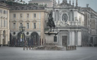 Dopo il gran caldo arriva la pioggia. Torino 15 luglio 2026 ANSA/TINO ROMANO