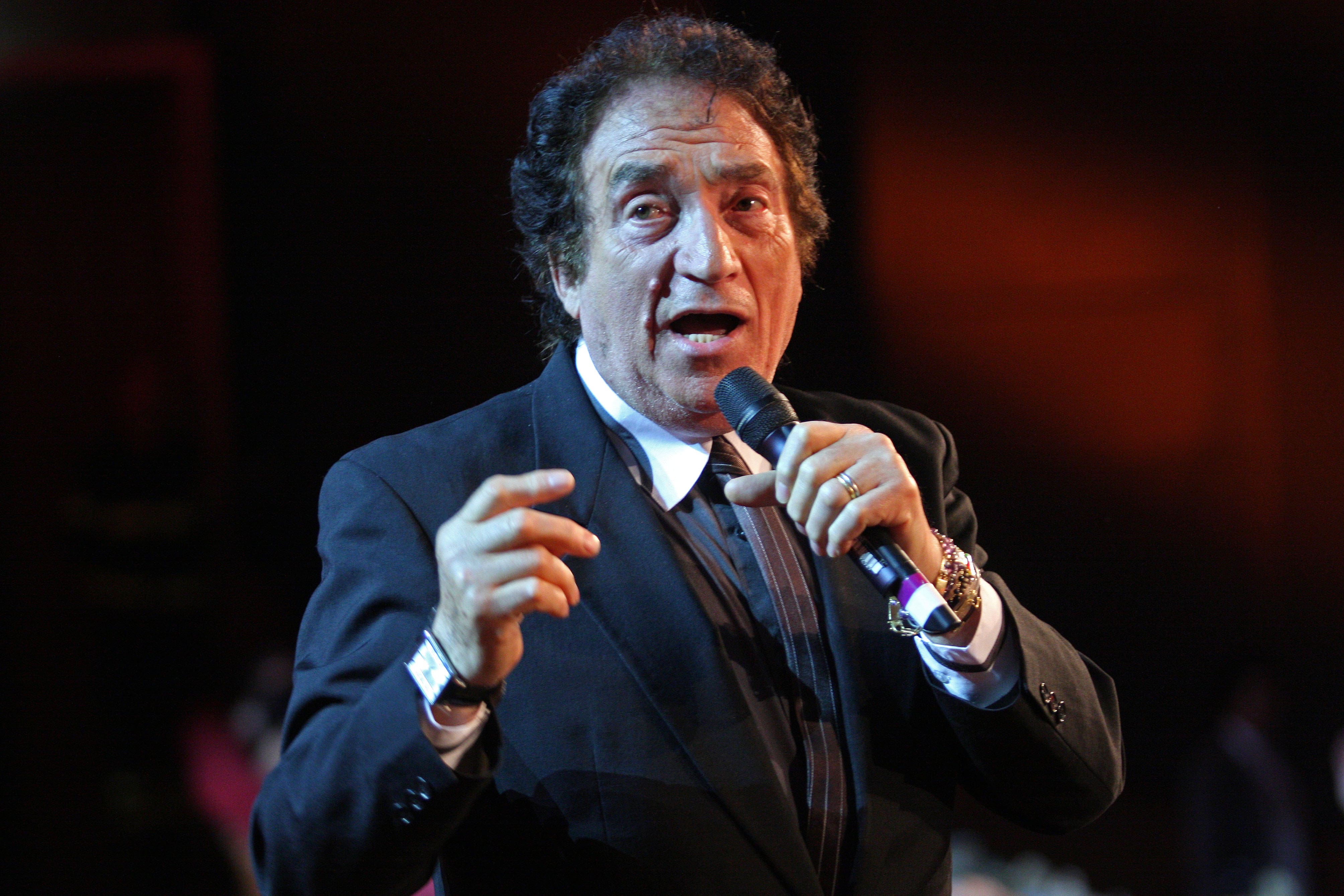 Morto Tony Dallara, gigante della musica italiana | Sky TG24