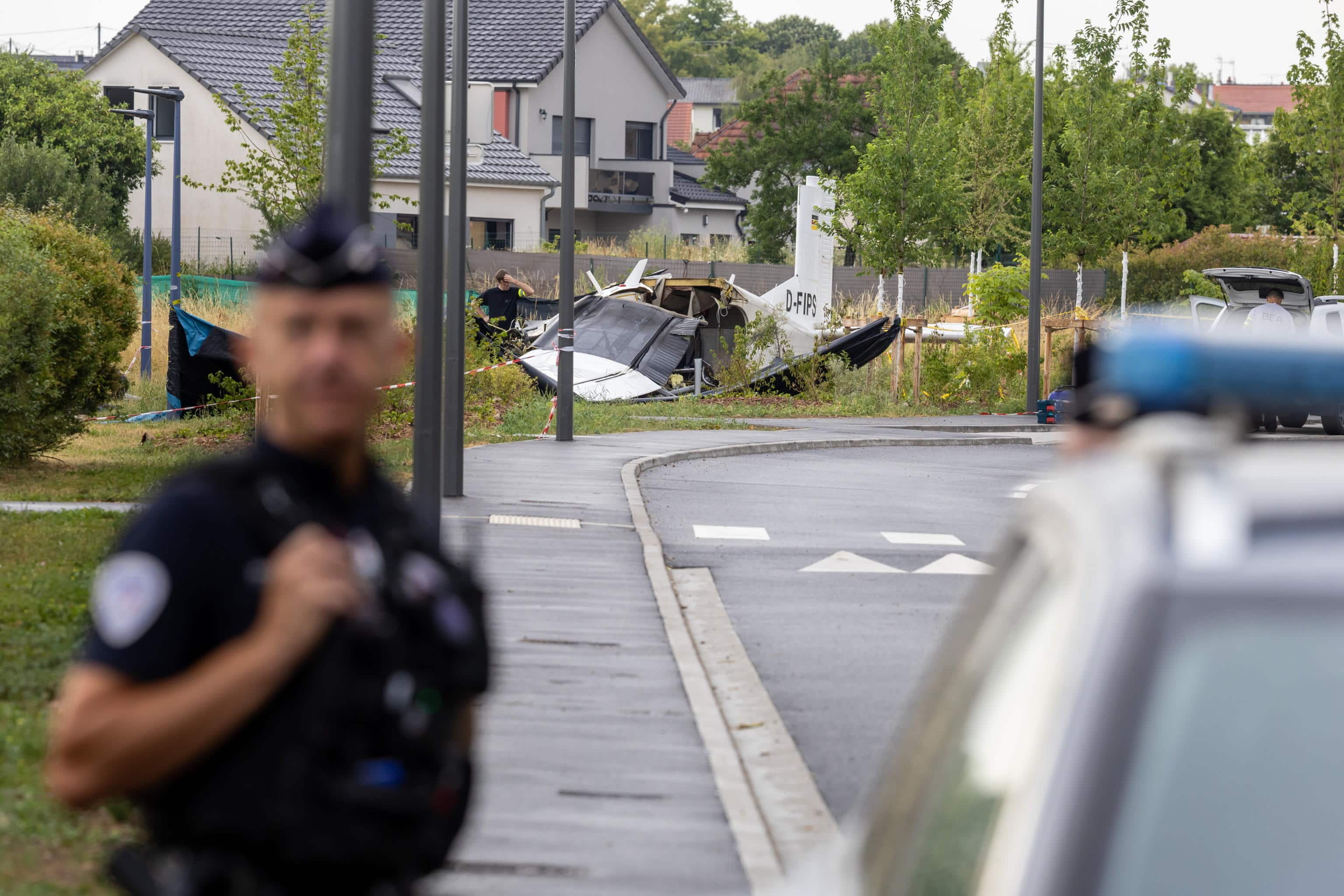 Precipita in Francia l'aereo degli allievi paracadutisti