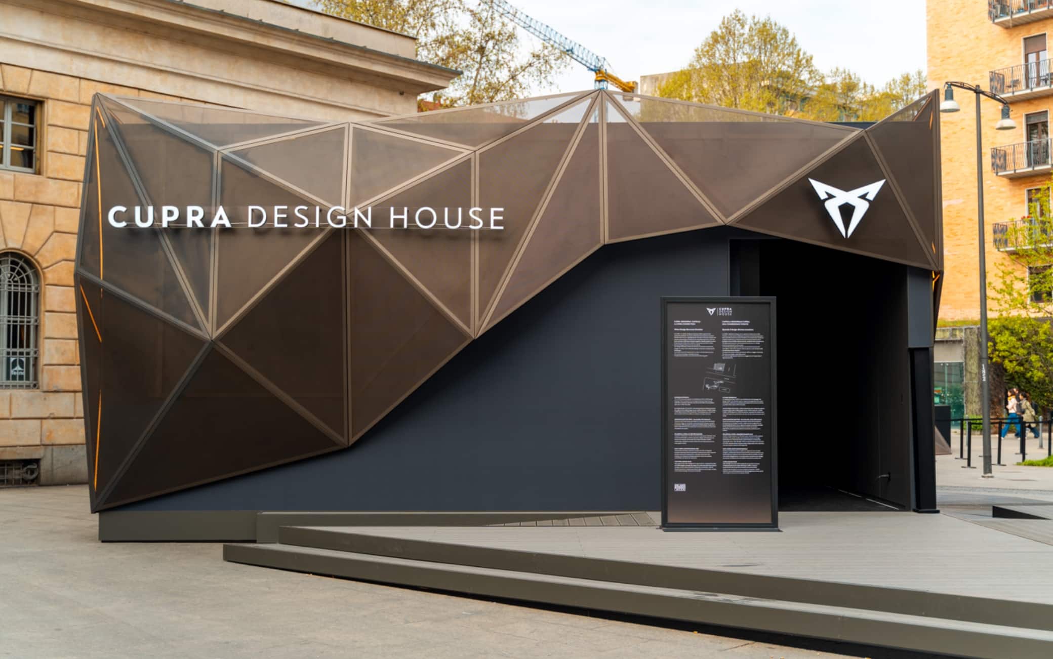 CUPRA DESIGN HOUSE in Piazza XXV Aprile