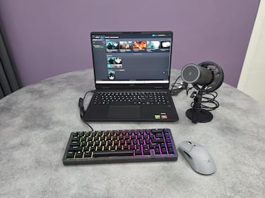 HP Omen 16 con accessori extra