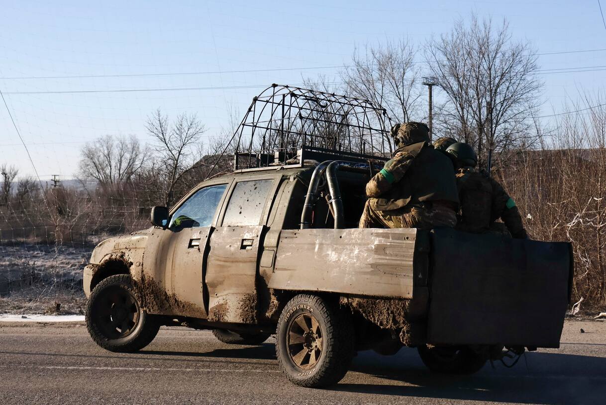 Ukraine War: Truce Violations and Moscow’s May 9 Parade Fears