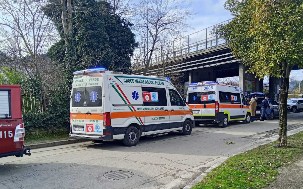 Ascoli, due persone trovate morte in una tenda nei pressi del cimitero