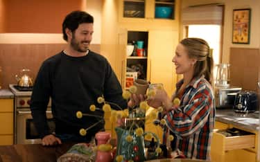 Nobody Wants This. (L to R) Adam Brody as Noah, Kristen Bell as Joanne in episode 301 of Nobody Wants This. Cr. Courtesy of Netflix © 2026