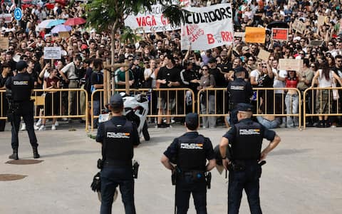 epa13278360 People take part in a demonstration against the housing crisis in Valencia, Spain, 03 October 2026. Several demonstrations across the main cities of Spain are calling on the authorities to solve the housing problems. The eviction of an 87-year-old woman from her rental home after 70 years on 23 September 2026 prompted people across the country to take to the streets against the ongoing housing crisis. The government failed on 02 October in its attempt to pass its proposed emergency housing decrees in the Lower Chamber of the Spanish Parliament.  EPA/Kai Forsterling