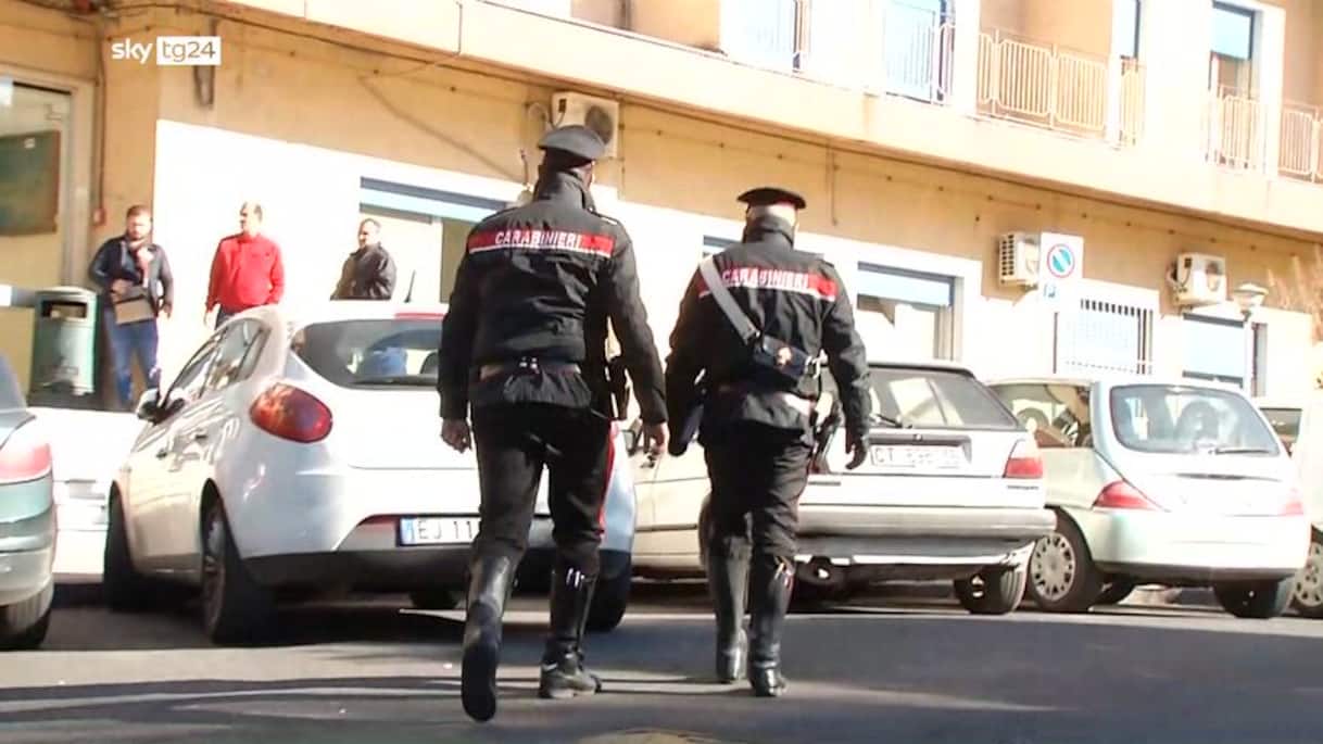 Molotov contro la casa del giornalista Adriano Cappellari