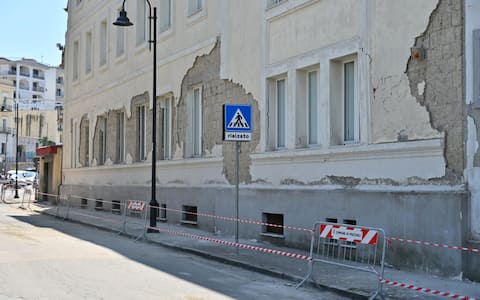 20260801 - CRONACA | NAPOLI  - POZZUOLI - Varie terremoto - 
ANSA/ FELICE DE MARTINO