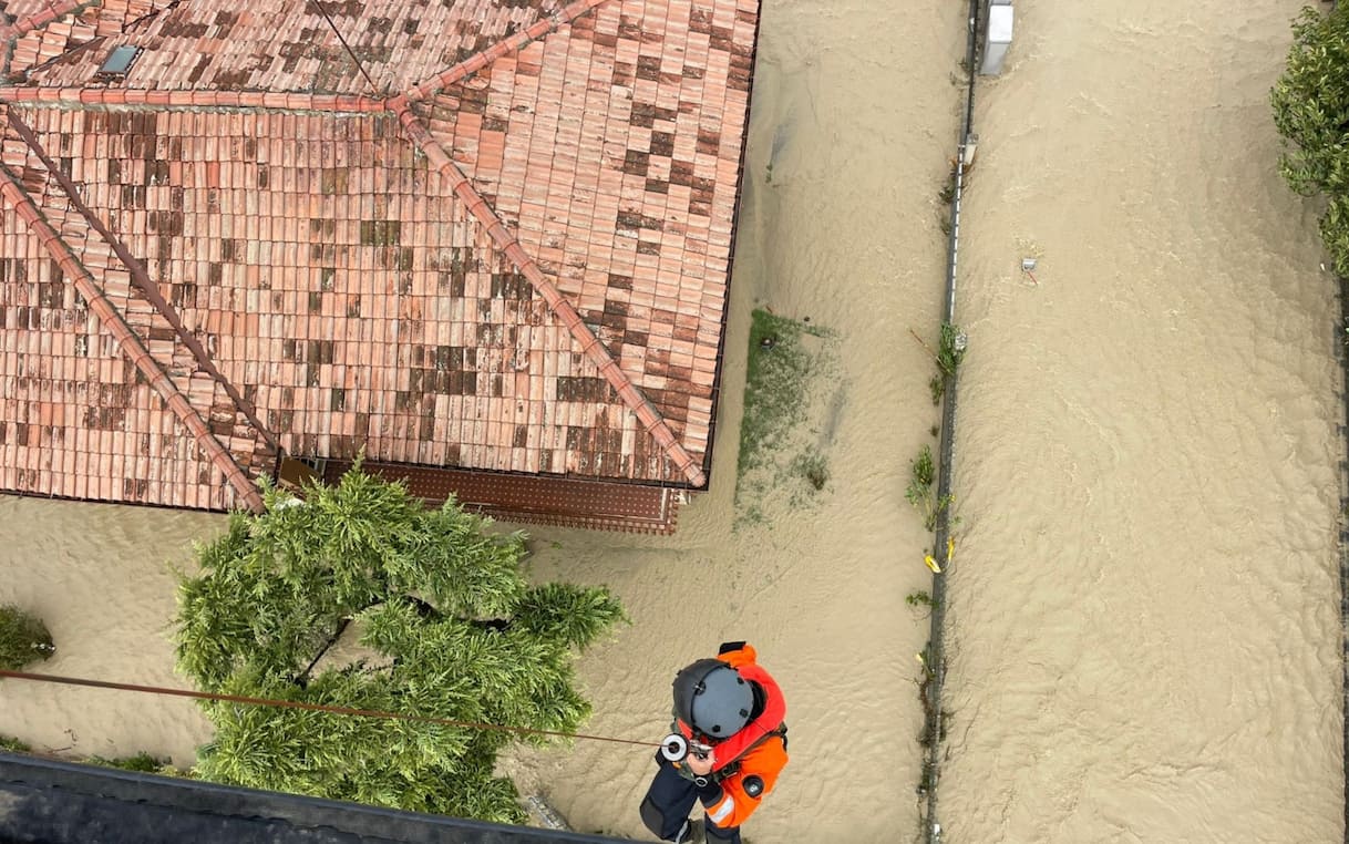 Allerta meteo per maltempo in Emilia Romagna e Marche, le ultime ...