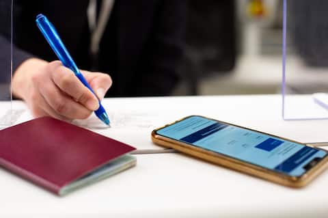 Rinnovo passaporto, ancora lunghe le attese per la prenotazione di un ...