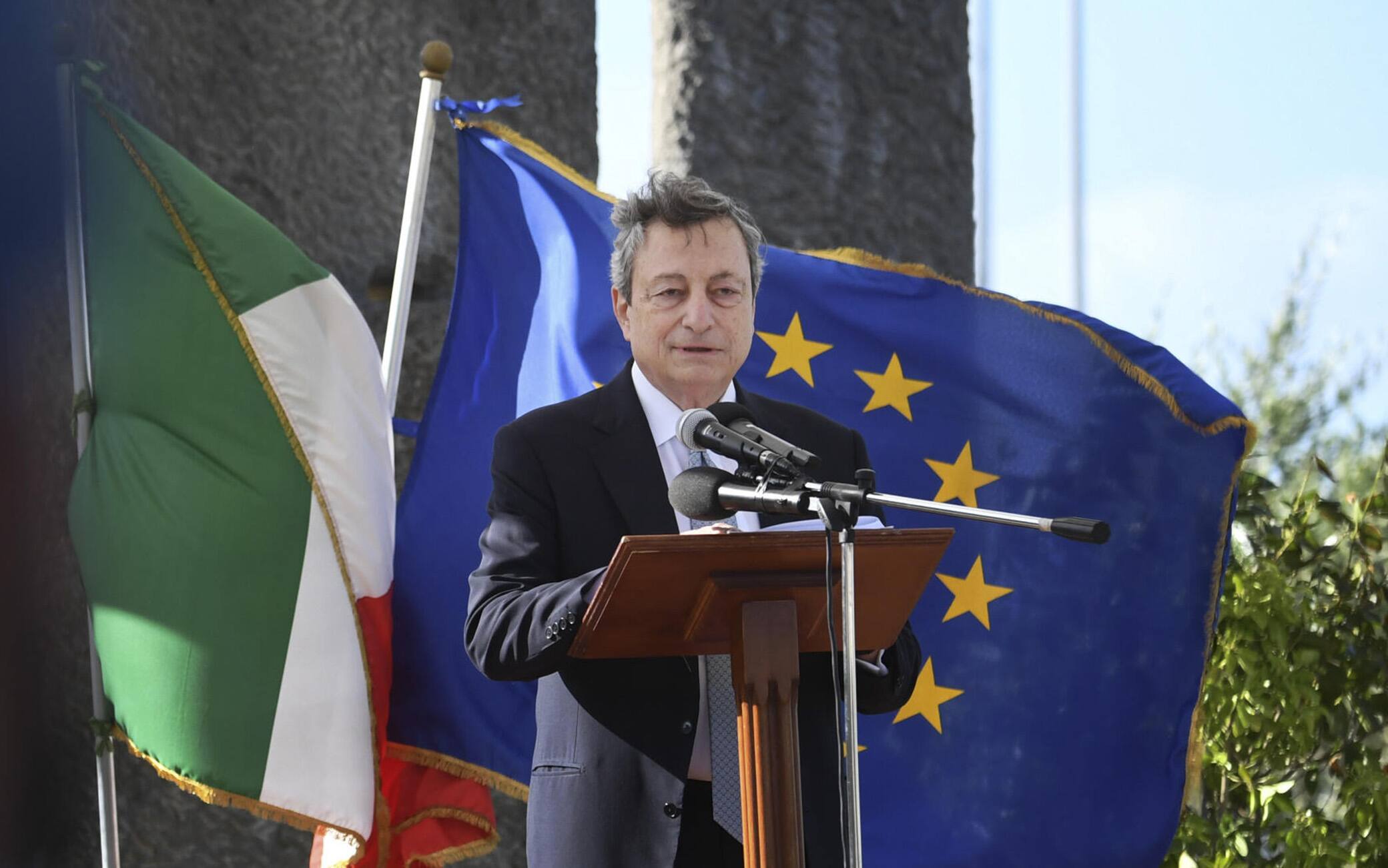 Il premier Draghi durante il suo discorso