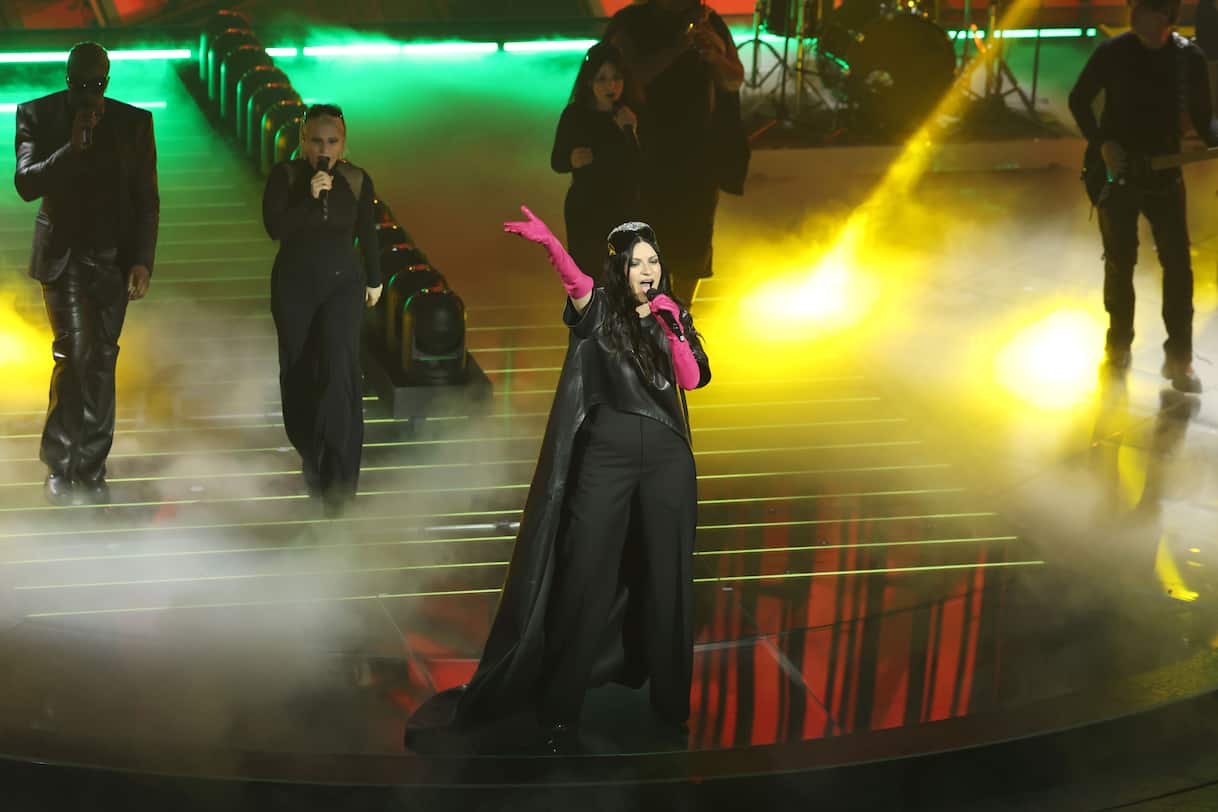 Sanremo 2026: Duets, Covers & Highlights from Evening 4