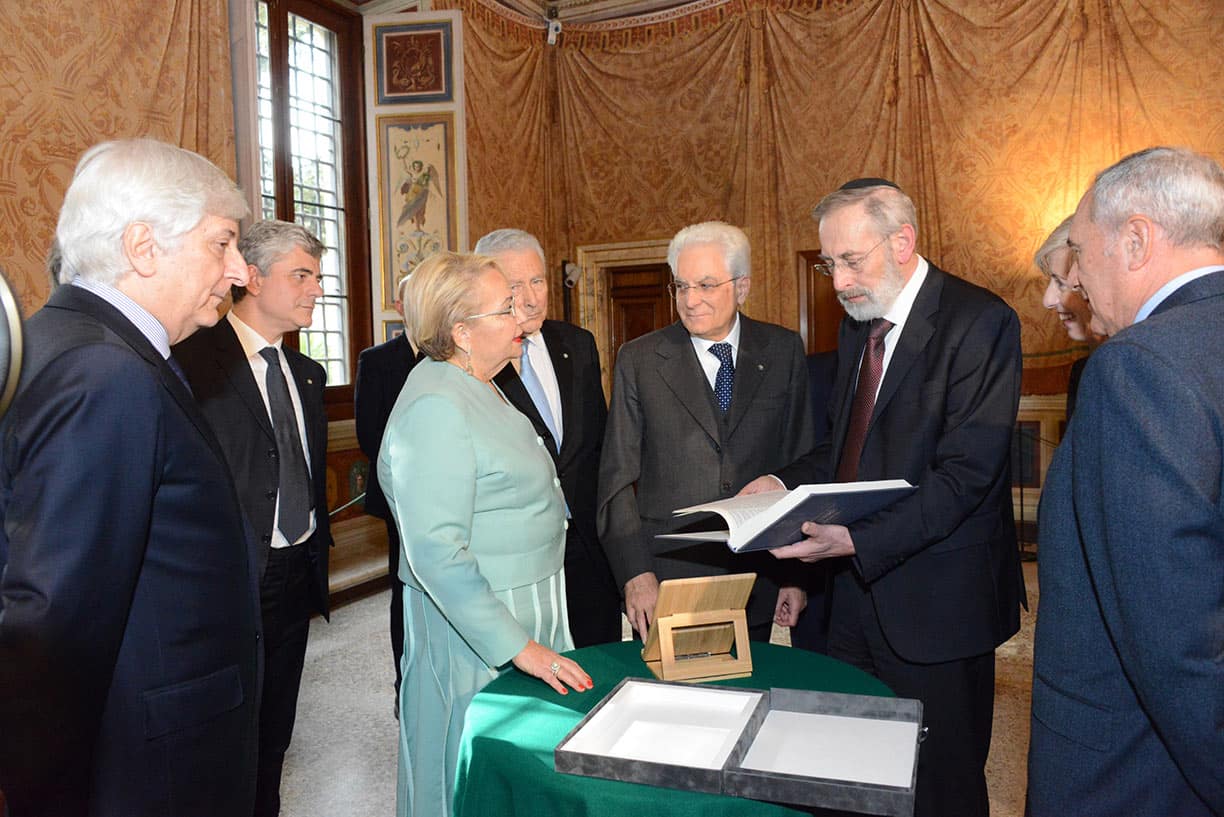 La professoressa Clelia Piperno con il Presidente della Repubblica Sergio Mattarella