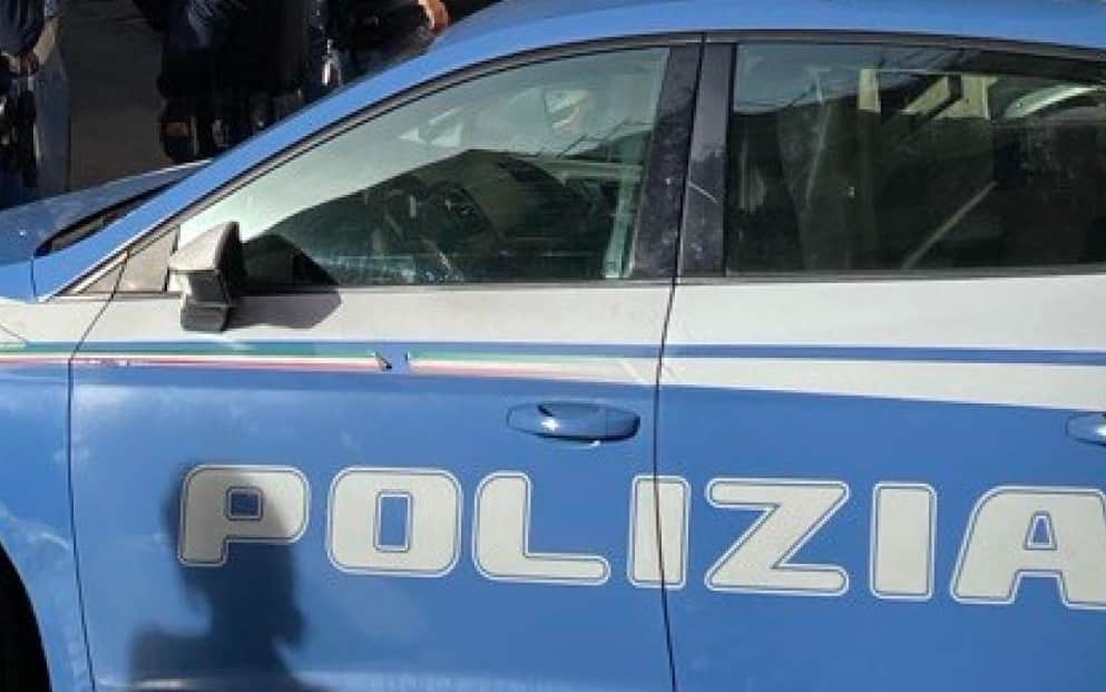 Polizia, Polizia locale e vigili del fuoco sul luogo dove si è verificato un incidente sul lavoro a Roma, 14 ottobre 2024.
ANSA/LUCIANO DEL CASTILLO