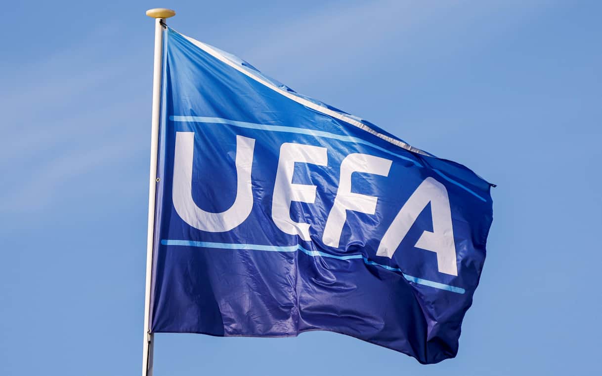 Scontro Uefa-Fifa, federazioni europee pronte al boicottaggio
