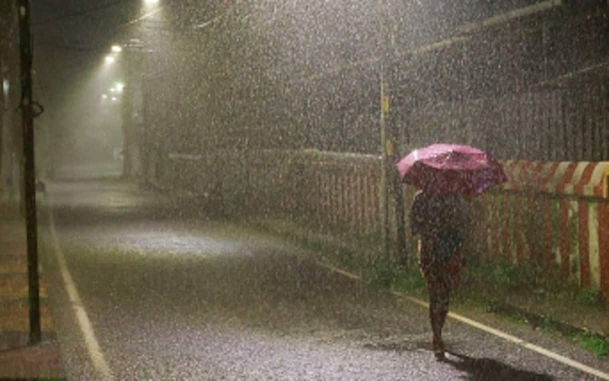 Meteo, allerta gialla in 4 regioni ma arriva la prima ondata