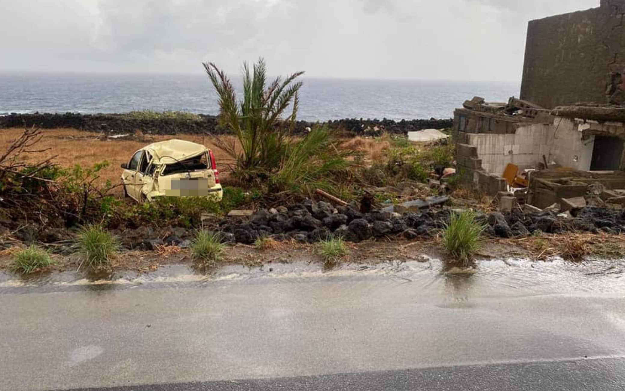 Tromba d'aria a Pantelleria, due morti e 9 feriti