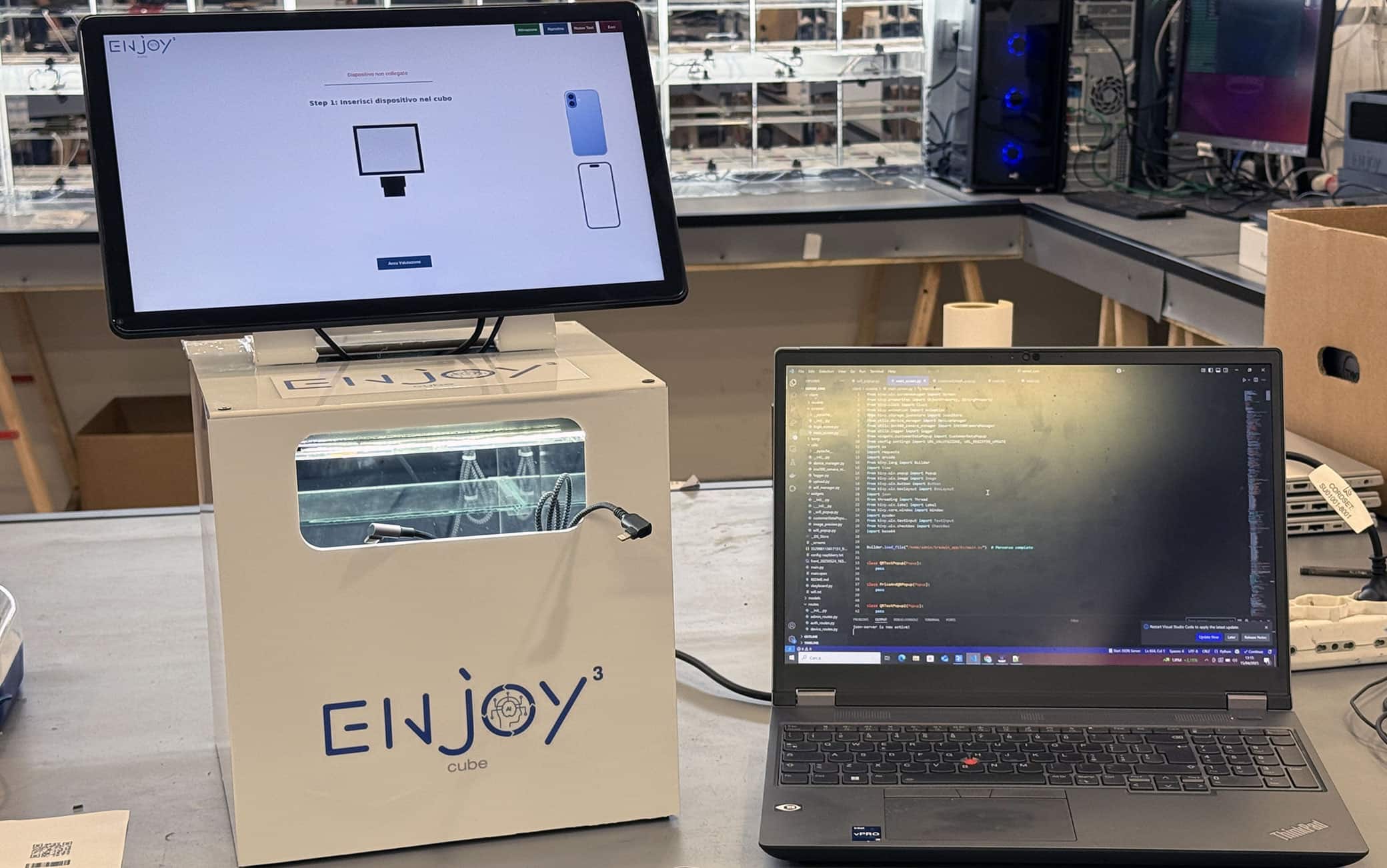 Enjoy Cube è stato inventato, progettato e realizzato interamente in Italia
