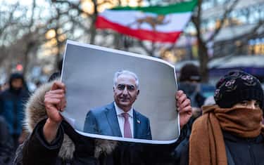 Una manifestazione a sostegno di Reza Pahlavi