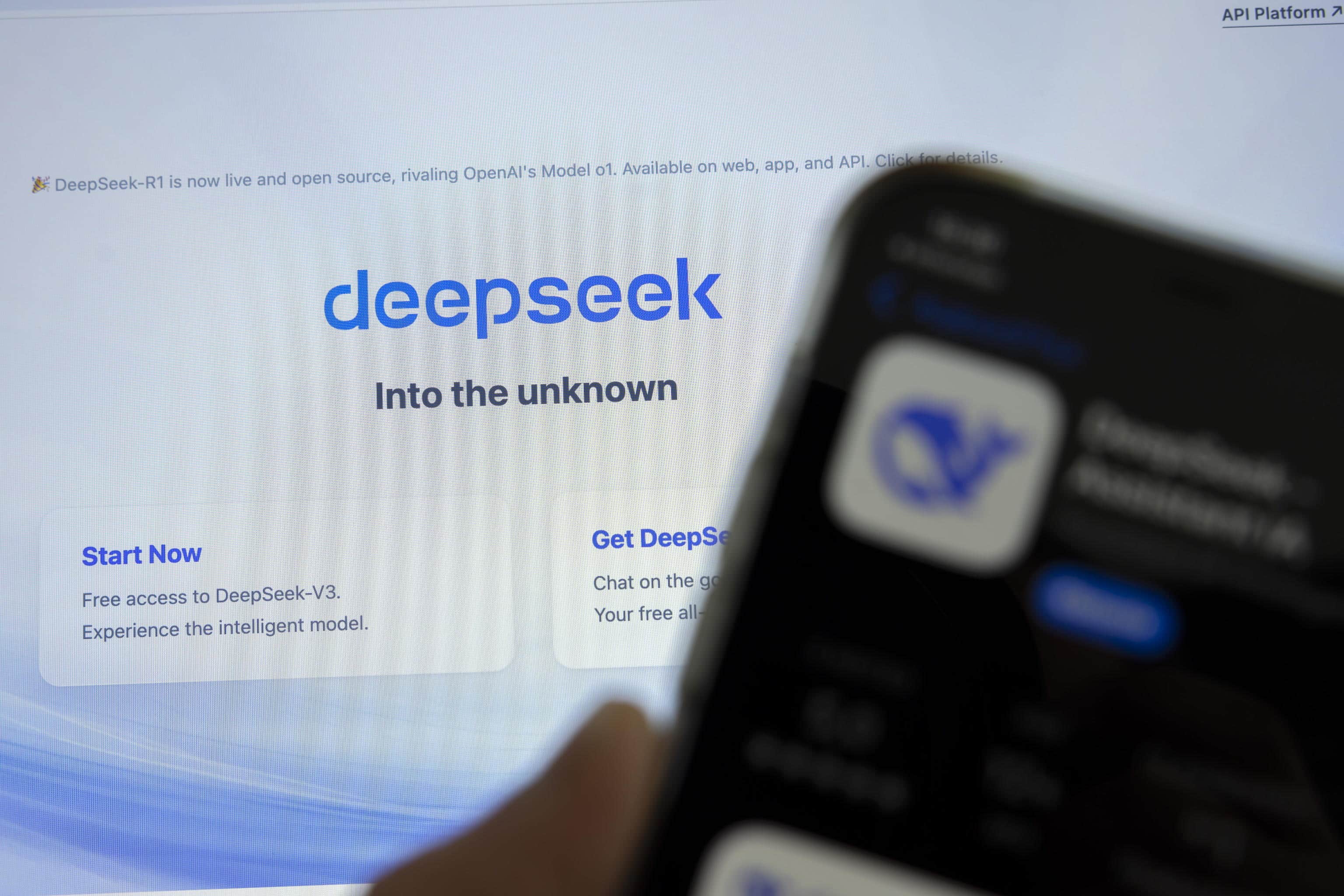 AI, la startup DeepSeek studia Ipo in borsa a Shanghai entro l'anno
