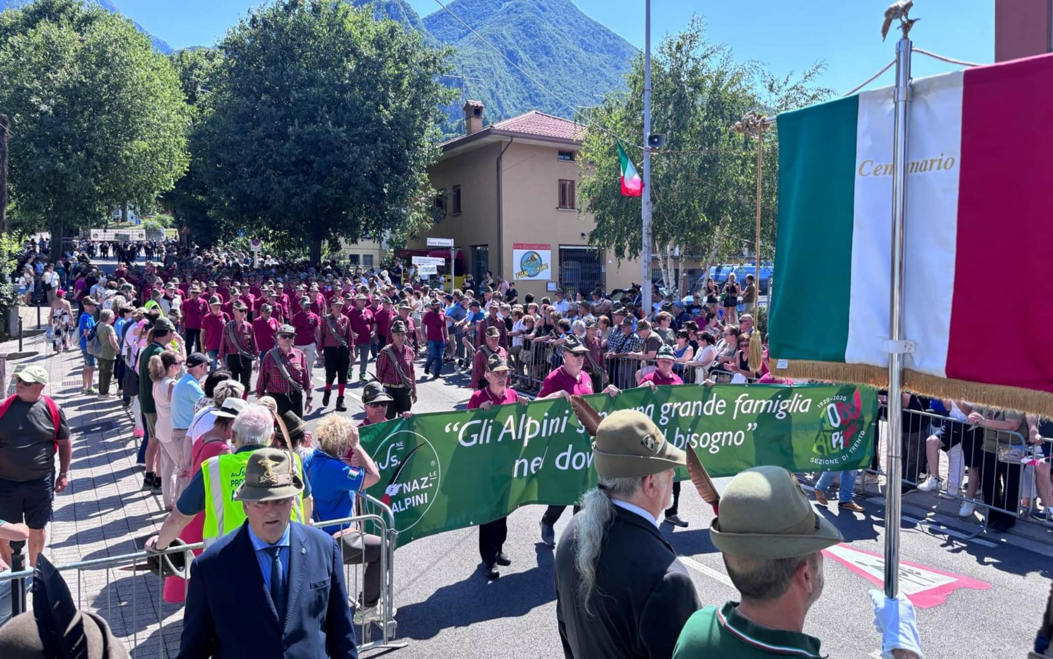 Terza e ultima giornata del Raduno del 3° raggruppamento Ana Triveneto, evento al quale a sorpresa interverrà anche la Presidente del Consiglio Giorgia Meloni, Trieste, 21 giugno 2026. ANSA/ ALICE FUMIS 