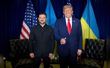 epa12400753 A handout photo made available by Ukrainian Presidential Press Service shows US President Donald J. Trump (R) and Ukrainian President Volodymyr Zelensky (L) meeting at the United Nations (UN) headquarters in New York, New York, USA, 23 September 2025.  EPA/PRESIDENTIAL PRESS SERVICE HANDOUT HANDOUT   HANDOUT EDITORIAL USE ONLY/NO SALES