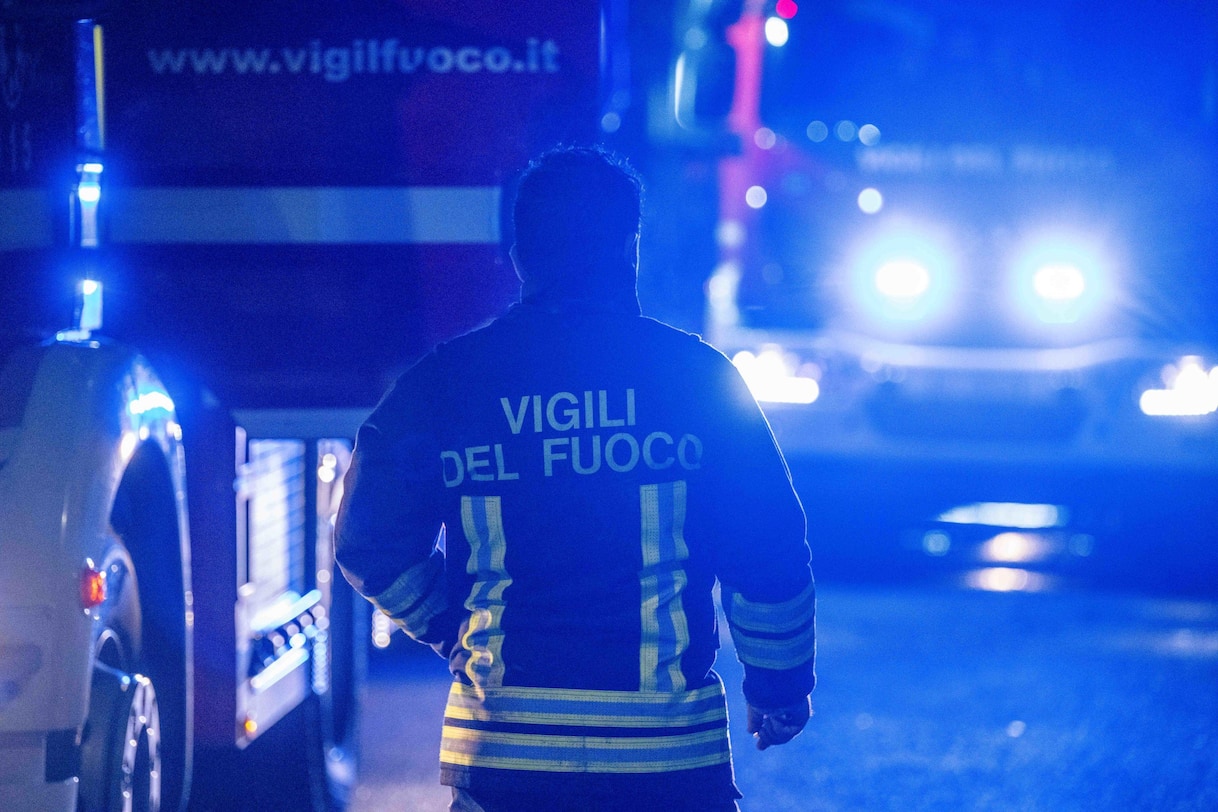 Tre ragazzi morti nell'incendio di un emporio a Milano: tre condanne fino a 30 anni
