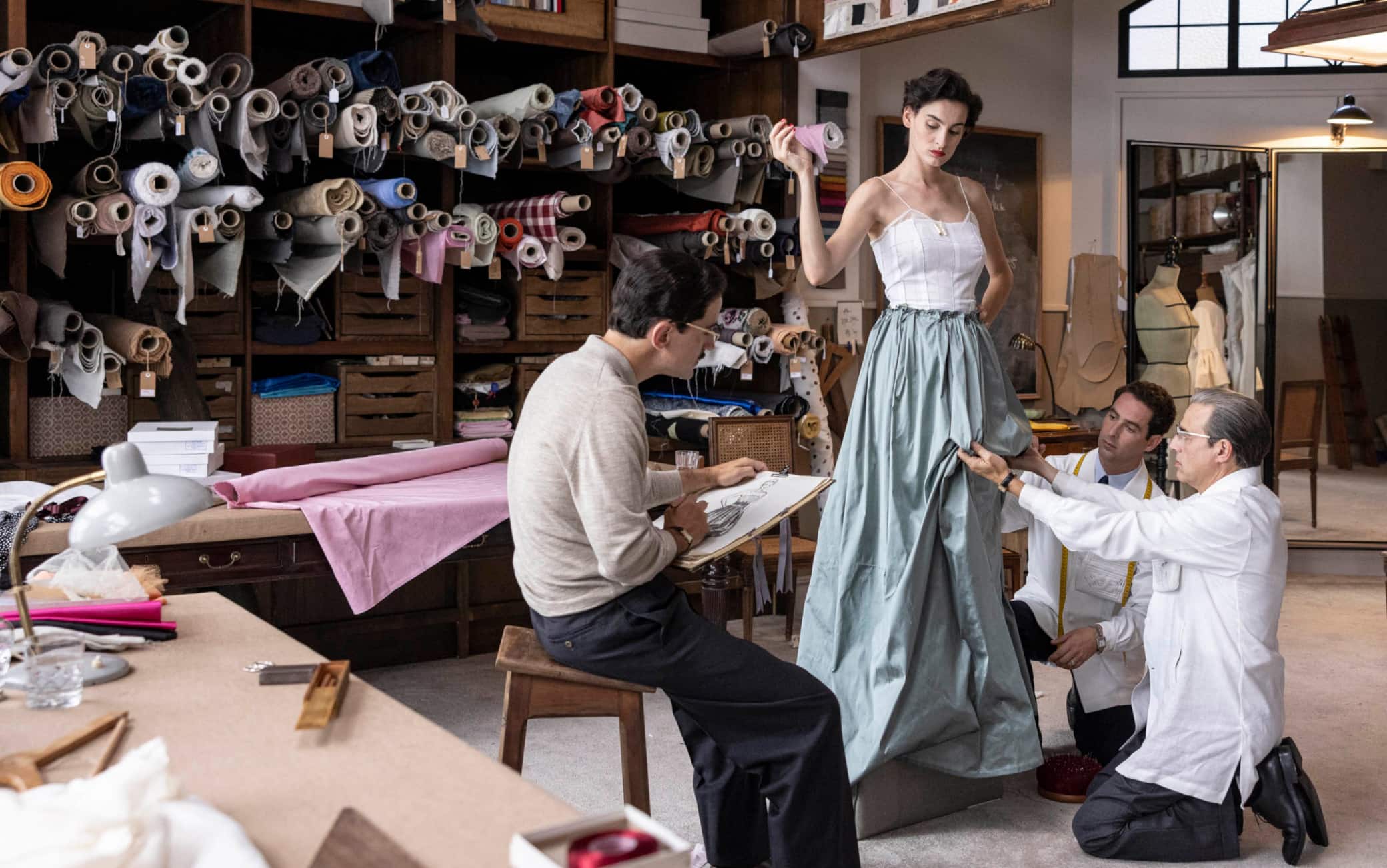 Una scena di Cristóbal Balenciaga