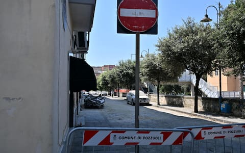 20260801 - CRONACA | NAPOLI  - POZZUOLI - Varie terremoto - 
ANSA/ FELICE DE MARTINO