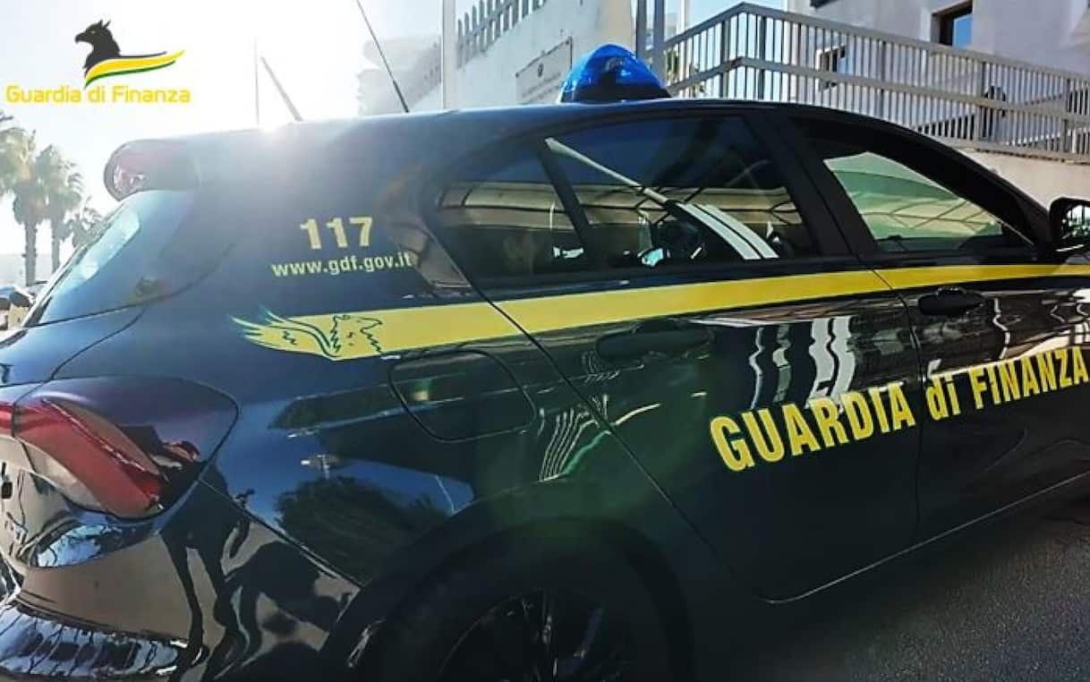 Perquisizioni in uffici del ministero della Difesa, Terna e Rfi: si indaga per corruzione