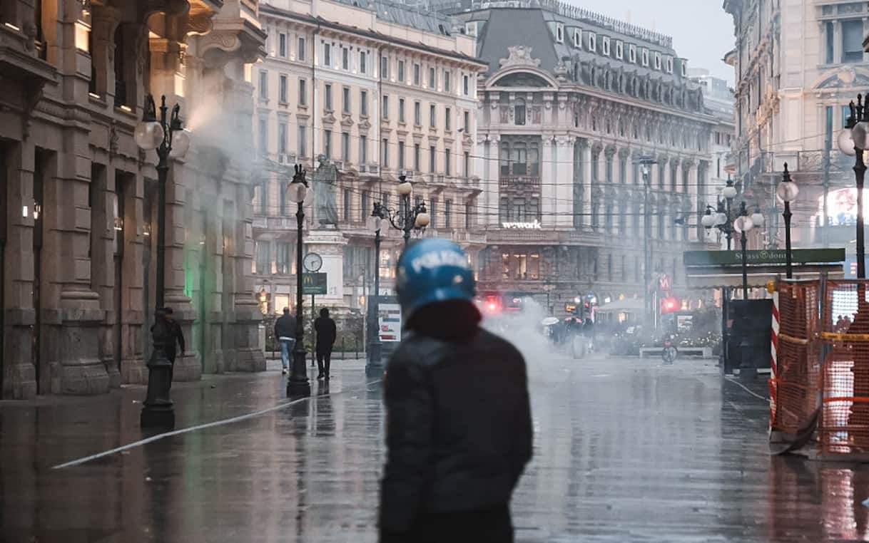 Scontri a Milano, governo verso una stretta. Oggi Cdm per decreto legge. LIVE - Sky TG24