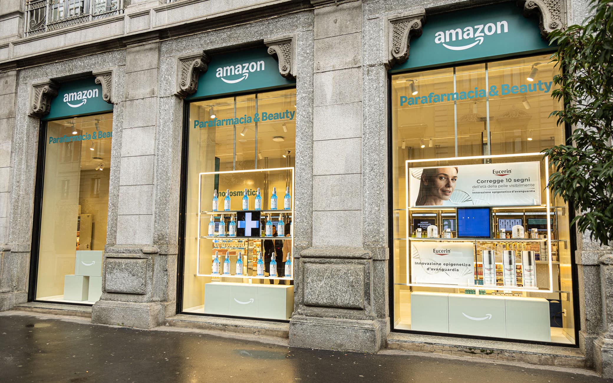 Amazon Parafarmacia & Beauty è in piazzale Cadorna 4 a Milano