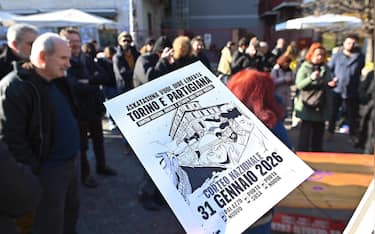 La conferenza stampa convocata dai militanti del centro sociale Askatasuna in merito al corteo programmato sabato contro lo sgombero avvenuto il 18 dicembre scorso, Torino, 29 gennaio 2026. ANSA/ALESSANDRO DI MARCO