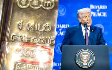 Crollando le quotazioni di oro e argento