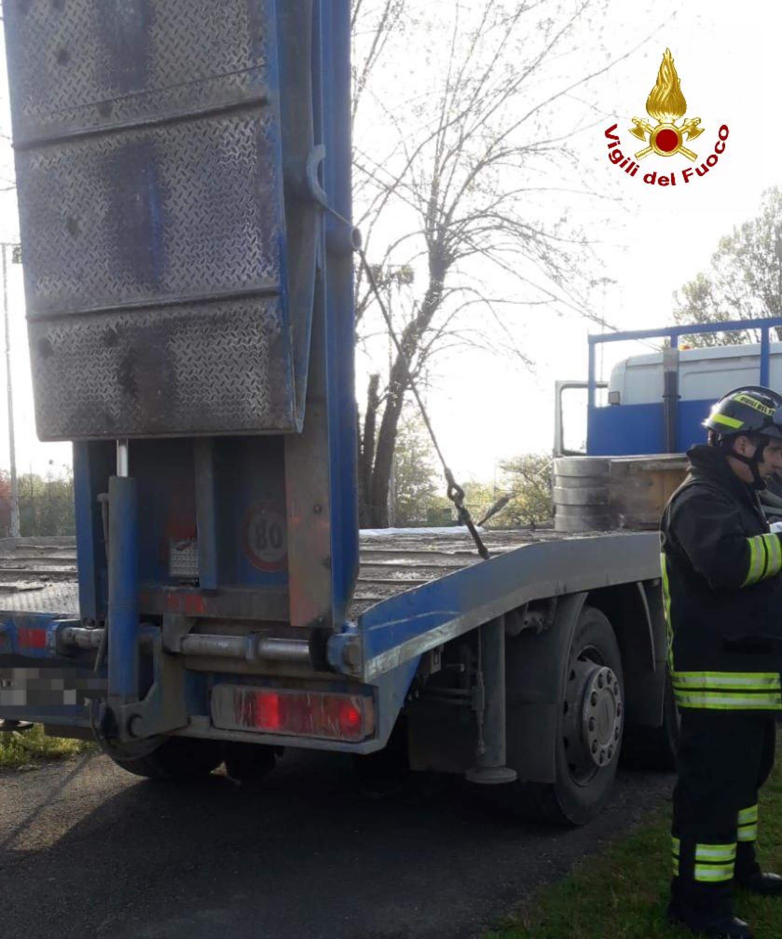 Il camion che ha investito la donna