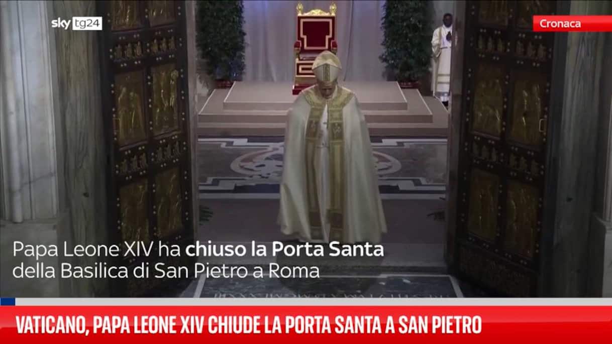 Vaticano, Papa Leone XIV chiude la Porta Santa a San Pietro | Video Sky ...