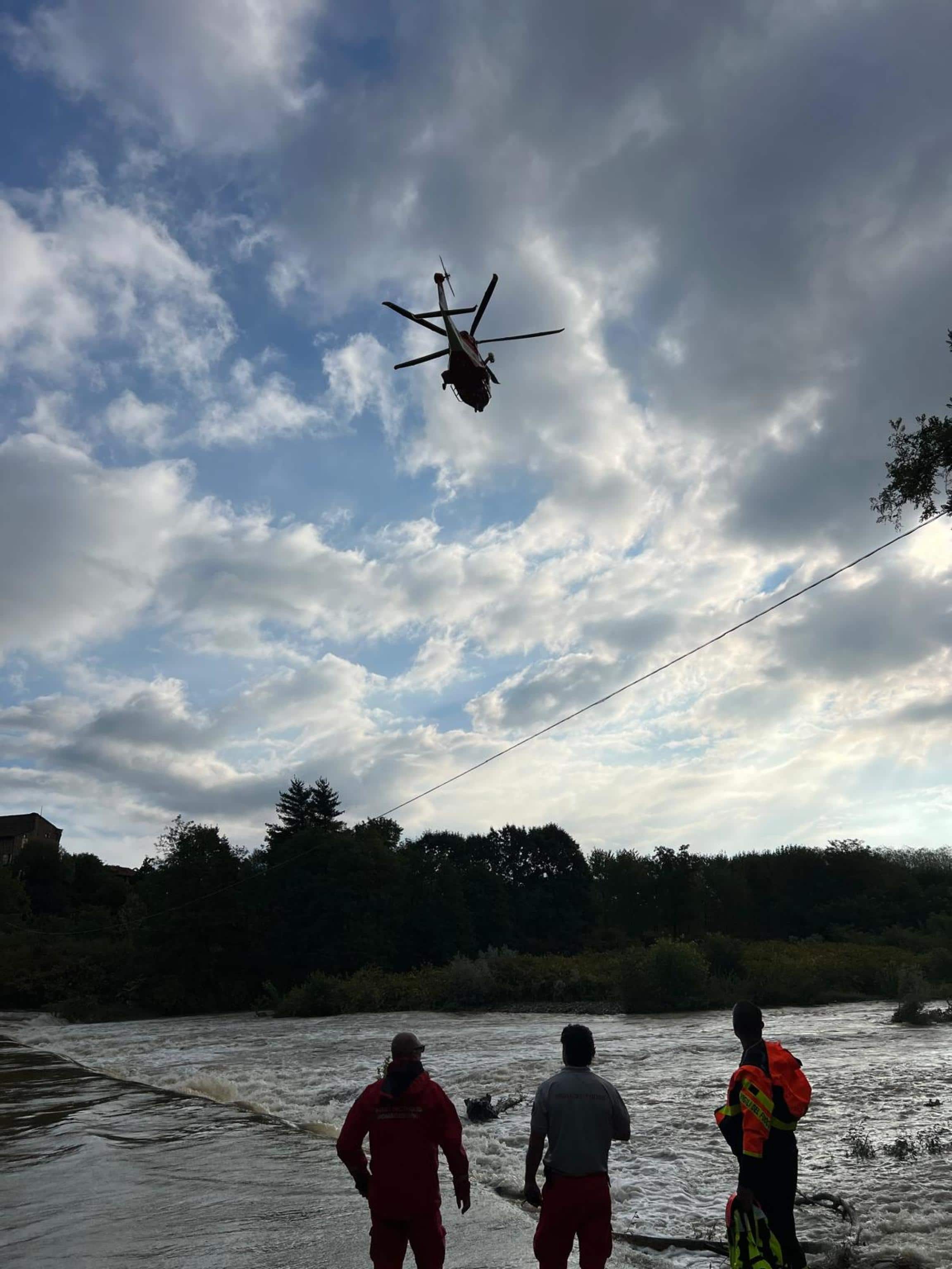  Un ciclista è stato travolto dalla piena del torrente Cervo al guado di Castelletto Cervo, nel Biellese, dal lato di Mottalciata: sono in corso le ricerche, 25 agosto 2026.  US CARABINIERI   +++FOTO DIFFUSA DALL'UFFICIO STAMPA - USARE SOLO PER ILLUSTRARE OGGI LA NOTIZIA INDICATA NEL TITOLO - NON ARCHIVIARE - NON VENDERE - NON USARE PER FINI NON GIORNALISTICI - NPK+++