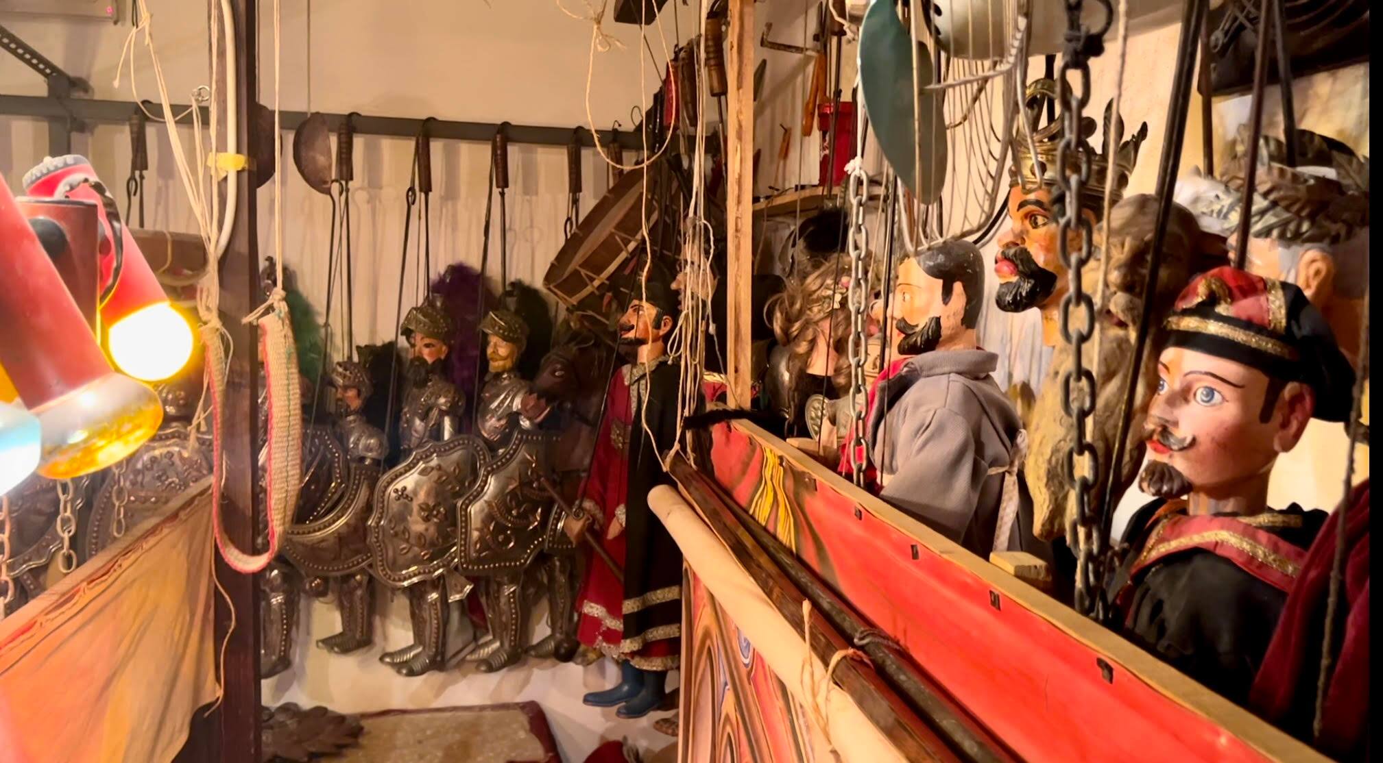 I pupi del teatro Carlo Magno